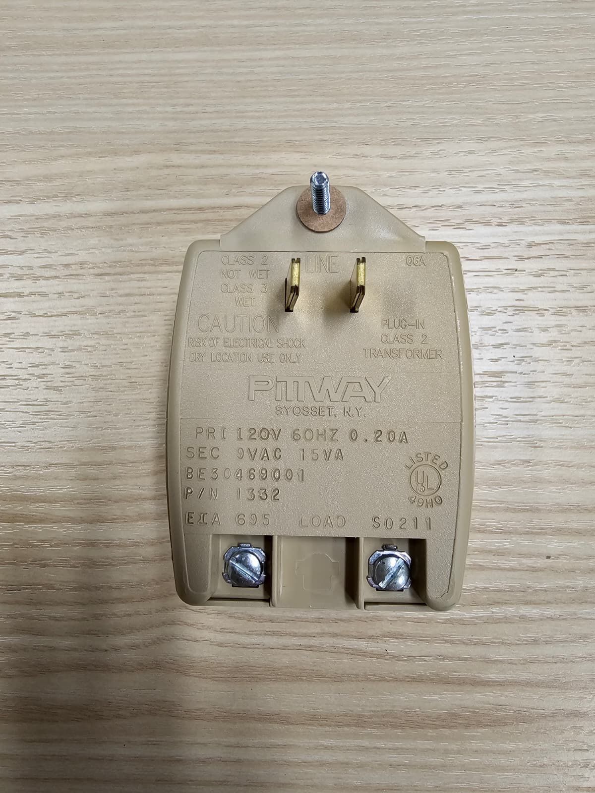 Brand New - Pittway Plug In Transformer Power Supply 1332 9VAC 15VA