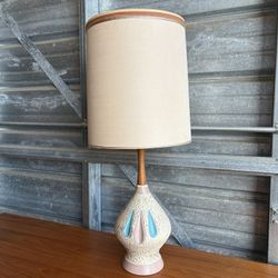 Mid Century Modern Walnut And Ceramic Lamp 