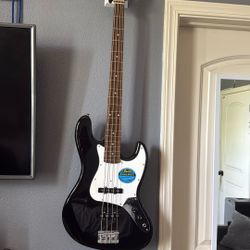 Squire Fender J Bass Guitar 4 String 