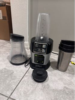 Ninja Auto-iQ Blender / Nutri Ninja Pro System – Multiple Cups & Pitcher – Great Condition