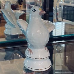 Beautiful Vintage Porcelain Dove