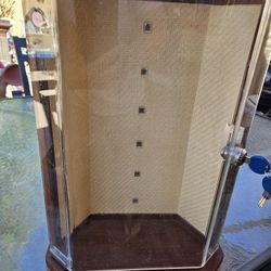 Small Locking Display Case. Chandler 