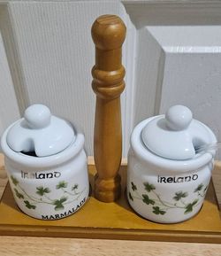 Cute condiments storage
