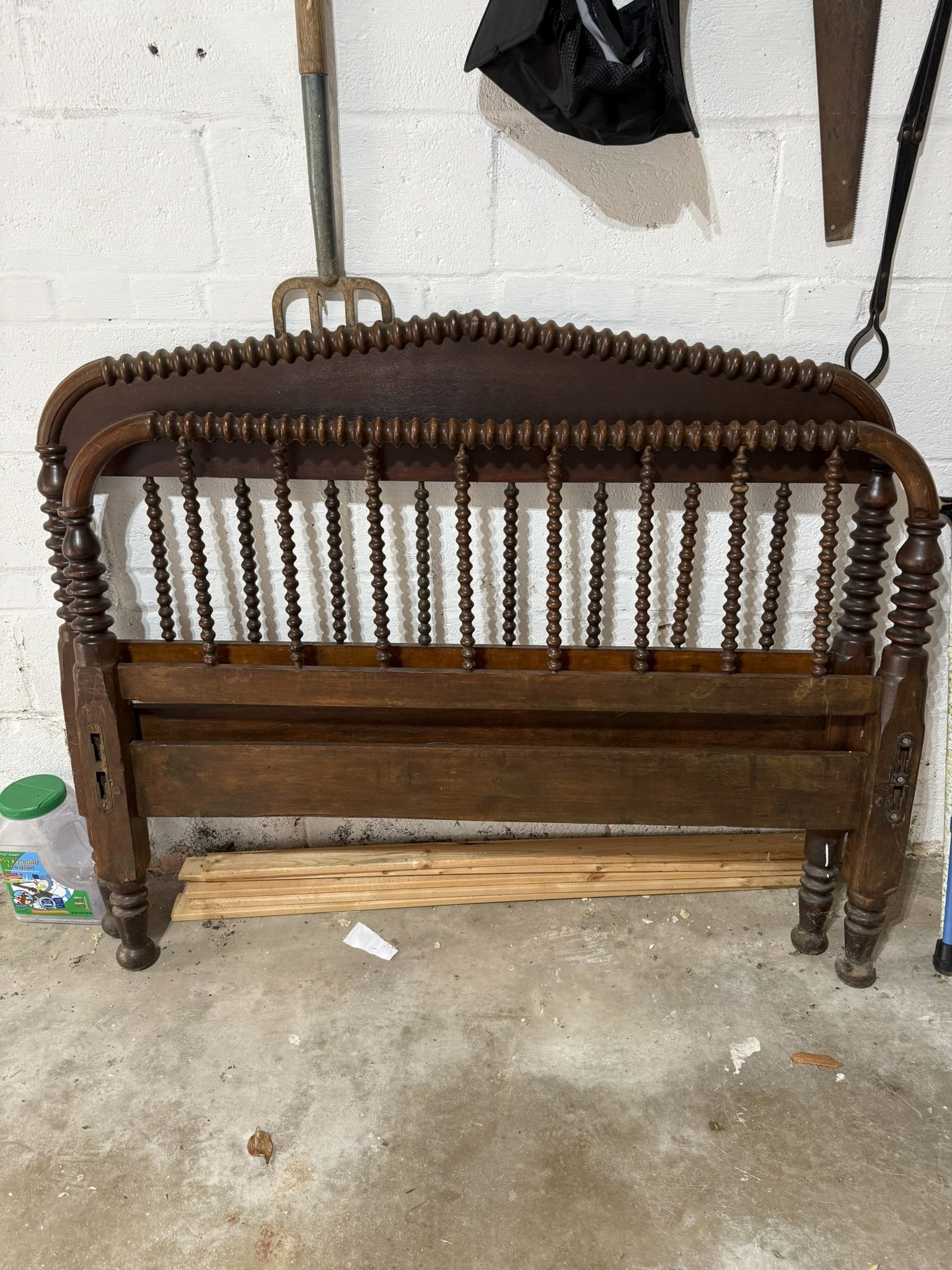 Antique Full Bed
