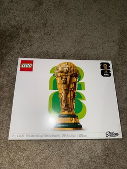 LEGO FIFA World Cup Official Trophy Set 43020
