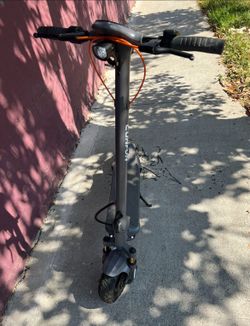 Electric scooter