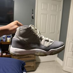Jordan 11 (Cool Gray)