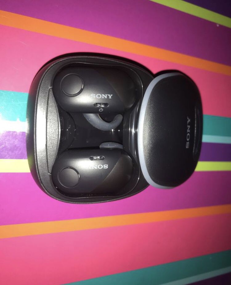 Sony wireless Bluetooth headphones
