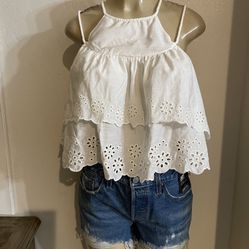 Fabrique high quality blouse size small new White eyelet top with tassels #festival #summer