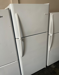 Frigidaire Top Freezer Fridge – White, clean and ready
