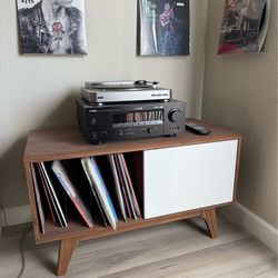 Record player stand
