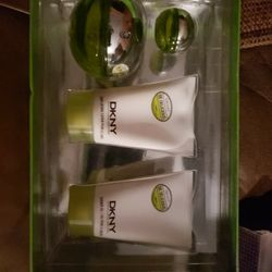 Dkny Be Delicious Women Perfume Set