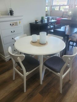 Mid Century Modern Style Dining Set With 4 Chairs