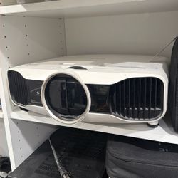Epson 5030UB Projector