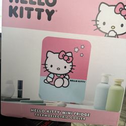 Hello Kitty Mini Fridge 