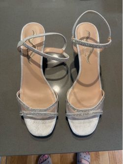 Ladies prom/wedding shoes  size 9.5