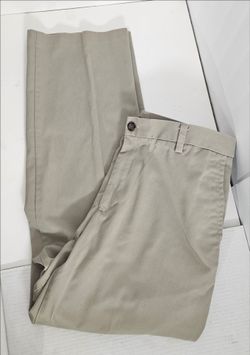 ​Dockers Classic Fit Men’s Khakis Pants 34x32 Tan Chino Cotton Blend Everyday