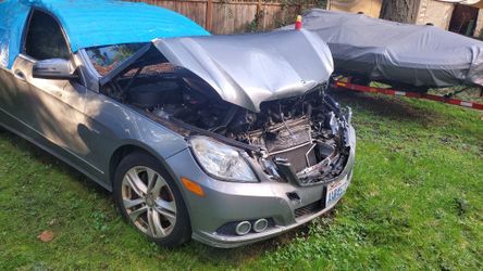 For PARTS: 2011 Mercedes E350 Bluetech 3.0 Turbo DIESEL