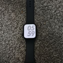 Apple Watch Series 8