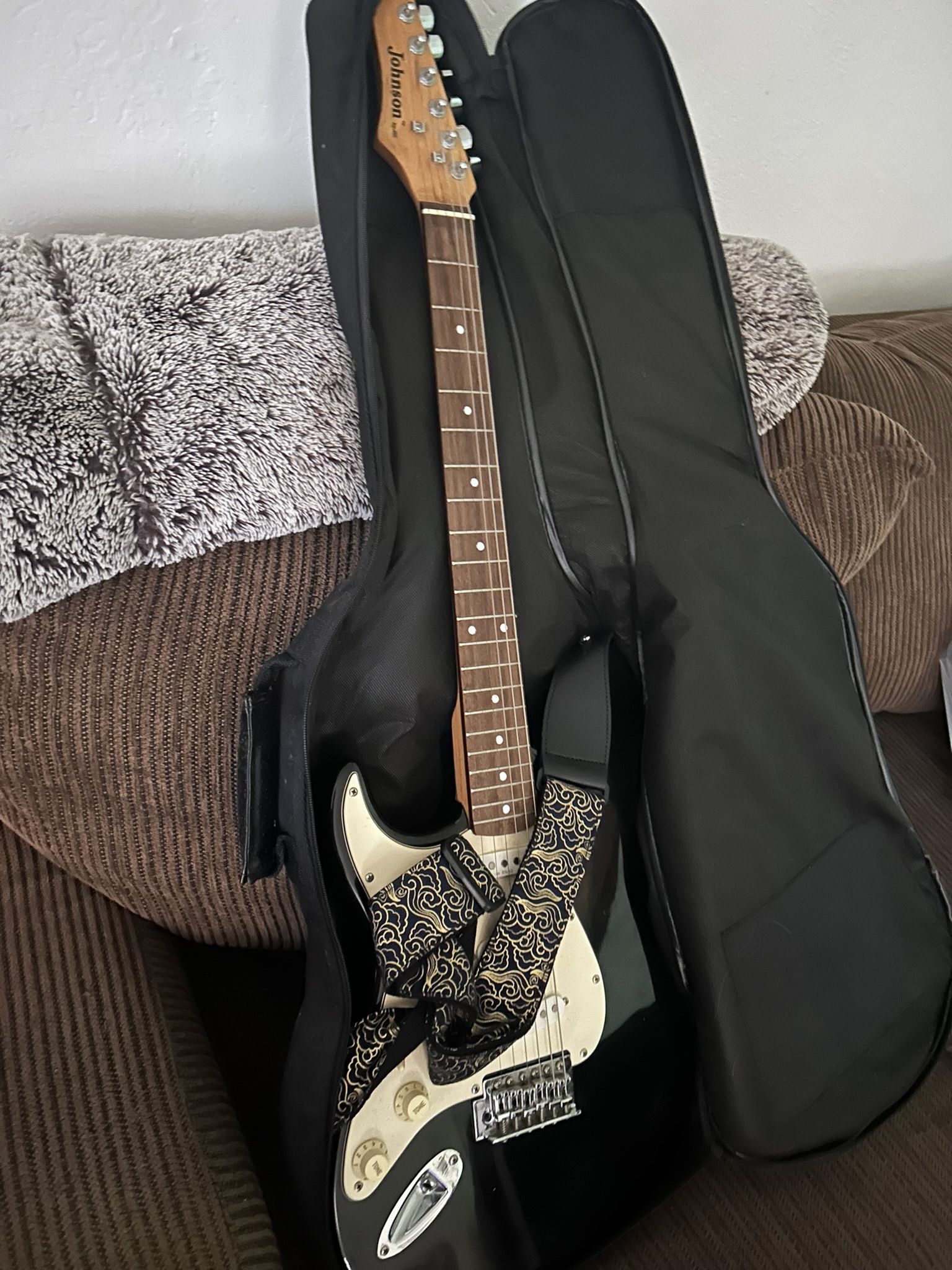 Guitar and Amp Bundle