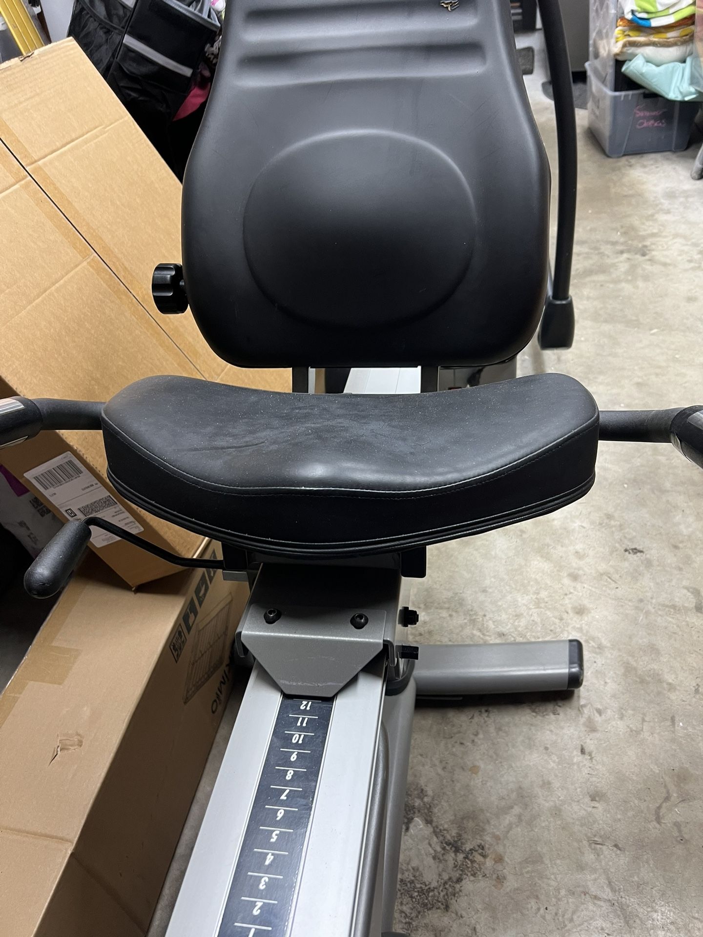 stationary bike 