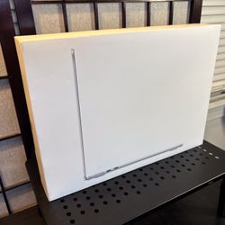 NEW Apple 2025 MacBook Air 13-inch Laptop with M4 chip, 16GB RAM, 256GB SSD, Silver