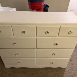 Free Dresser: Read Description 