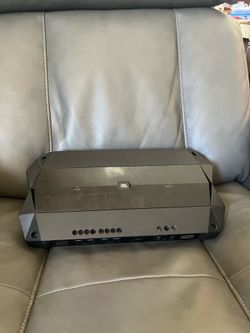 JBL Club 704 Amplifier