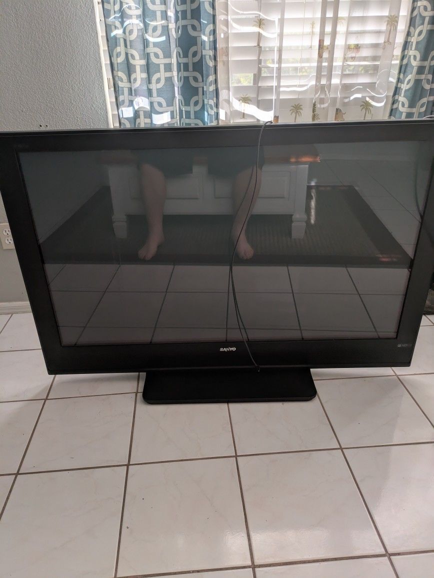 Sanyo 50 Inch with Remote