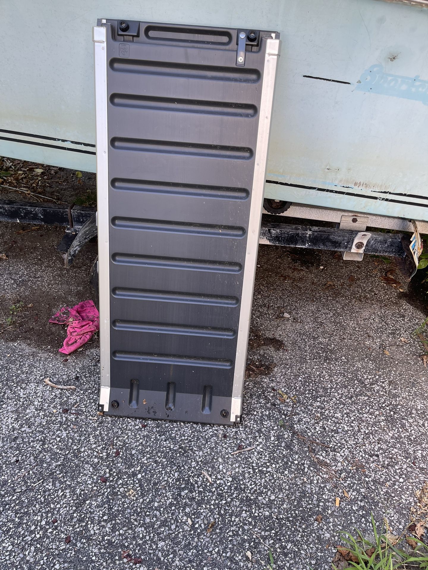 Expandable Metal Dog Ramp