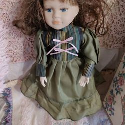 VTG PORCELAIN FACE/HANDS DOLL W/STAND I'm