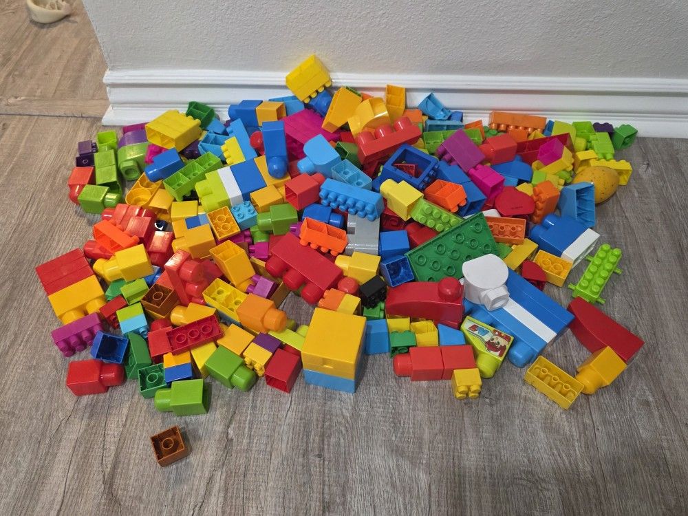 Plastic Building Blocks