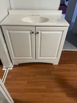 Bathroom vanity 36”
