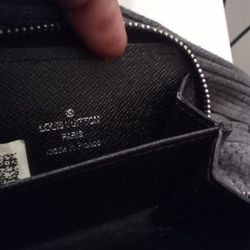 Louis Vuitton ✨Leather Wallet