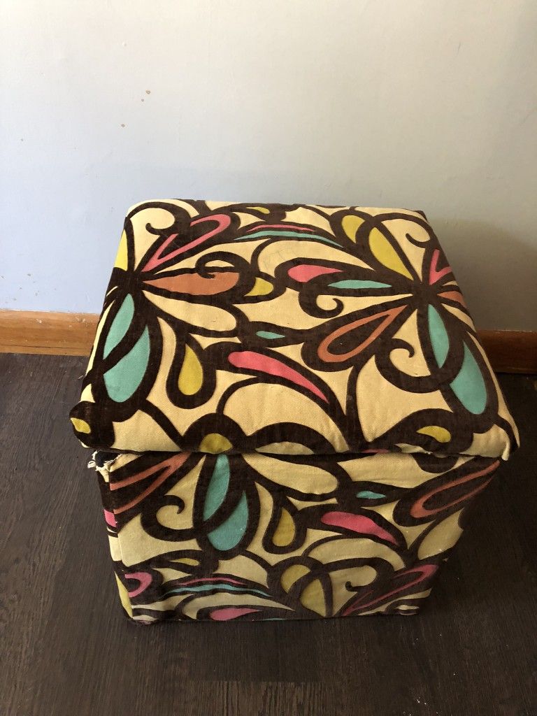 Storage Cube, Matching Pillow and Fabric