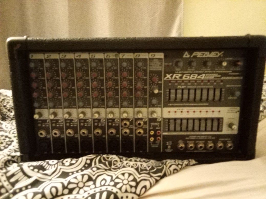 Peavey XR684
