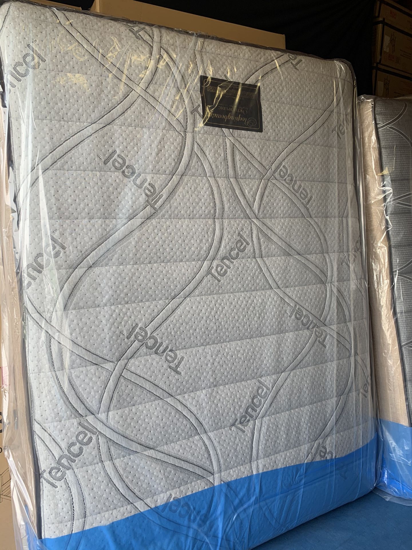 Queen size mattress orthopedic