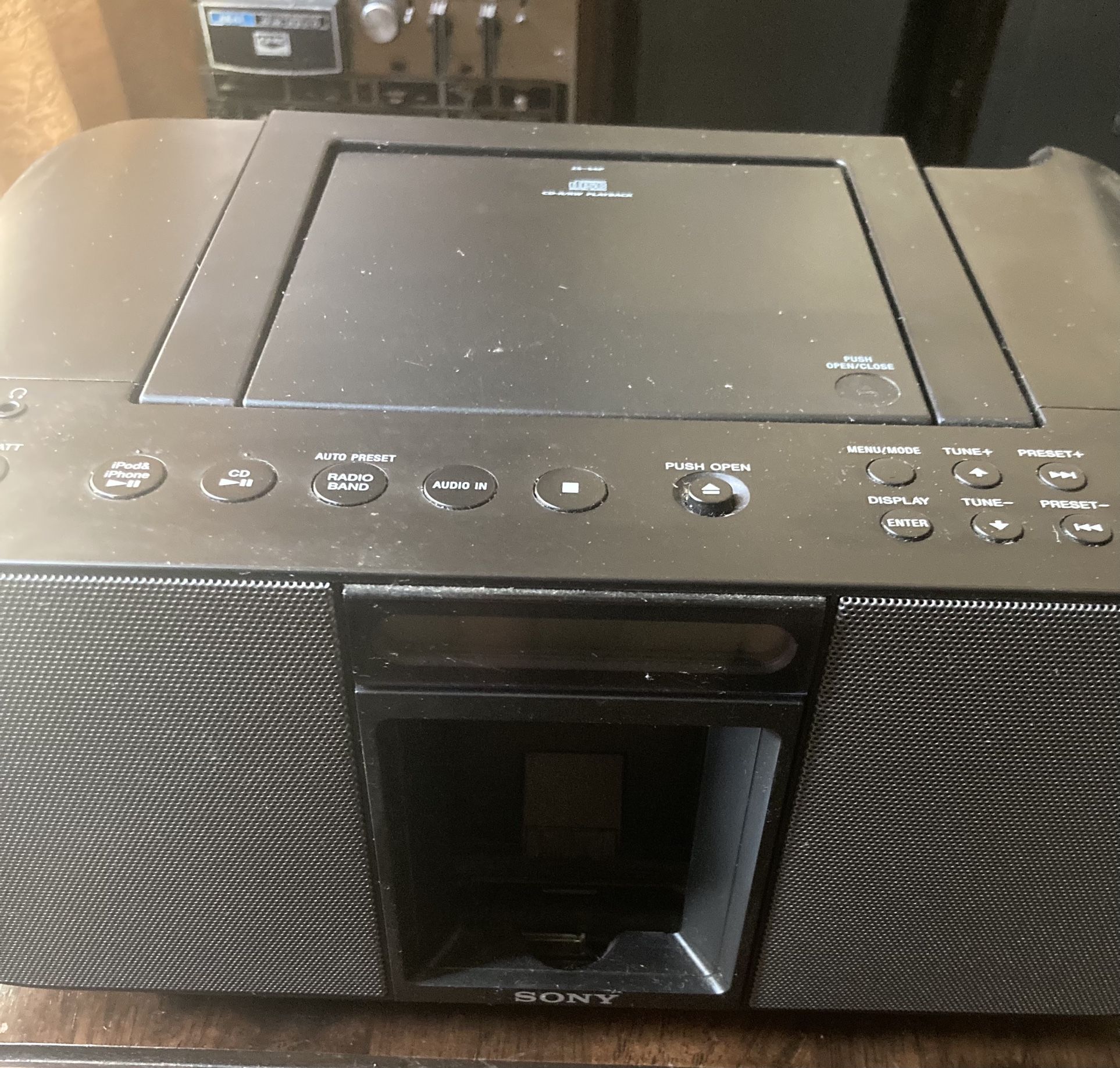 Sony Boombox With CD Player/Ipod Dock(48pin) & Aux Input