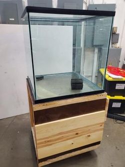 100 gal Square fish tank with stand and filters