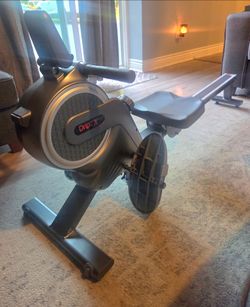 DripeX rowing machine. Brand new never used! $120 obo message me with questions or offers. Thank you