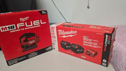 Milwaukee M18 FUEL 2737-20 Jig Saw + XC5.0 Starter Kit 2 Batteries Charger New