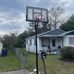 Basketball Hoop 