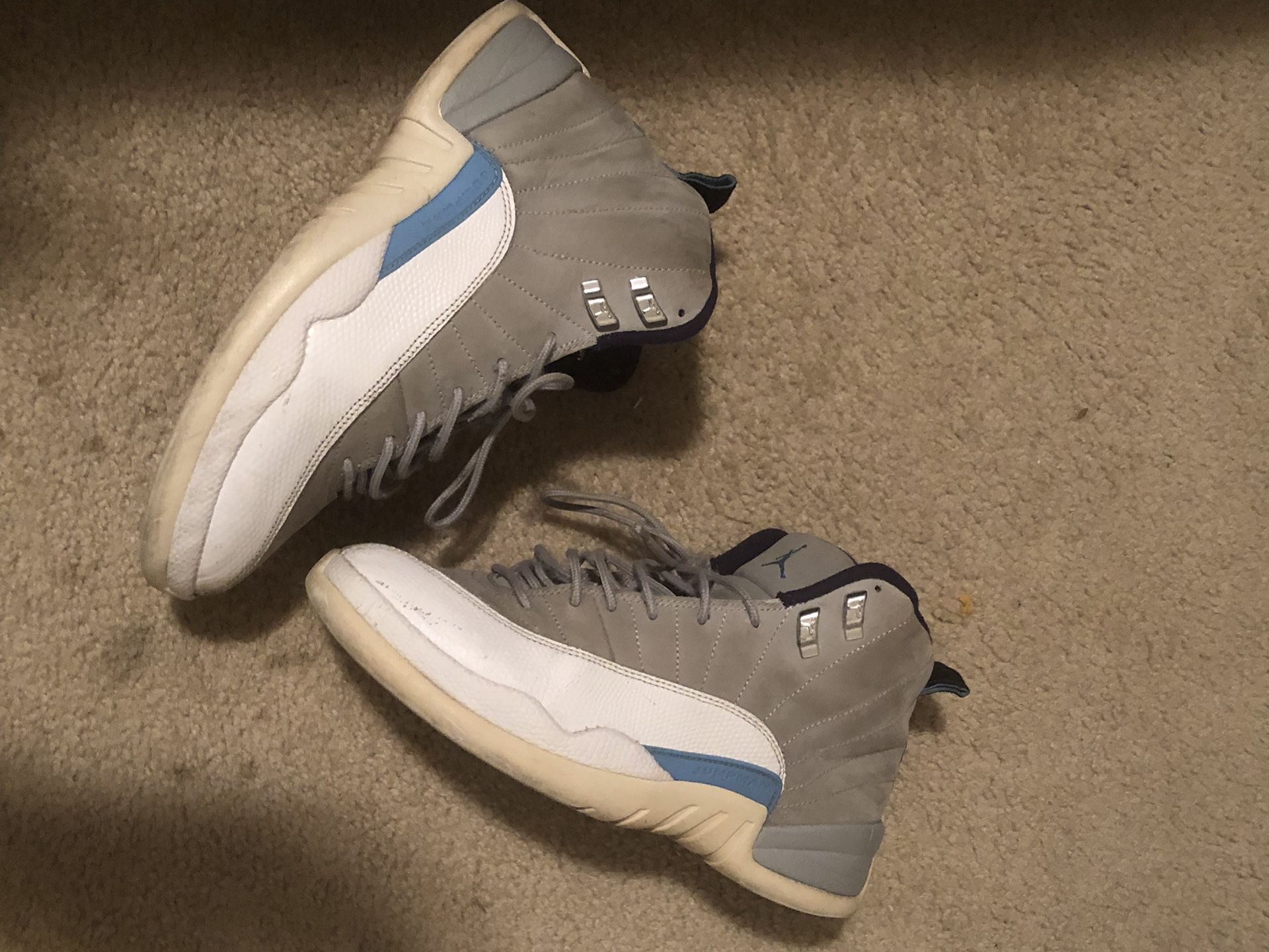 Jordan 12 unc