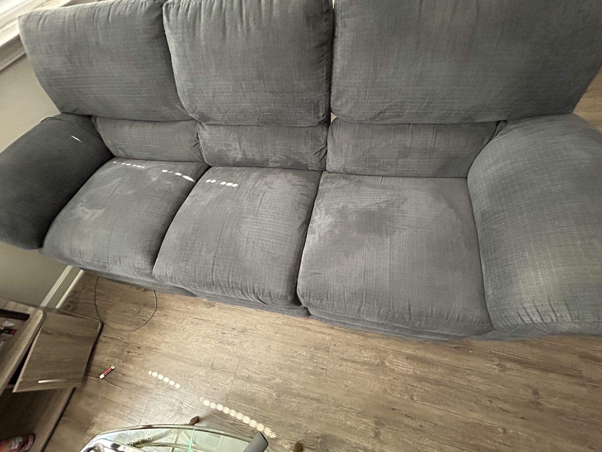 Couch Gray Great Condition 