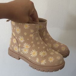Girl boots