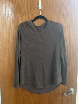 Tahari Womens Sweater shirt