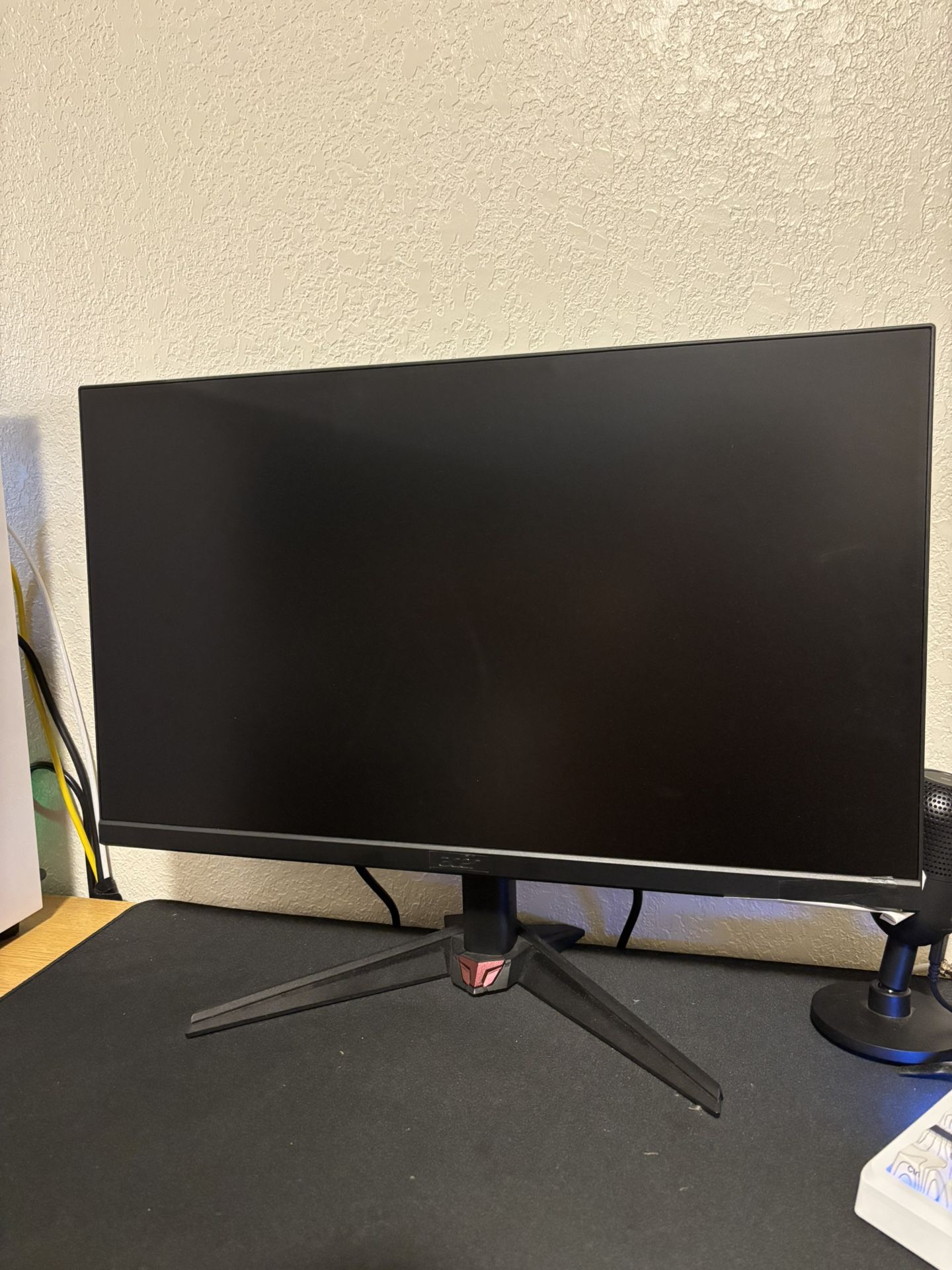 WQHD 180hz 1440p 24” Monitor (NEED GONE!)