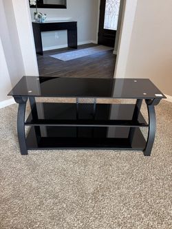 Entertainment/ TV stand