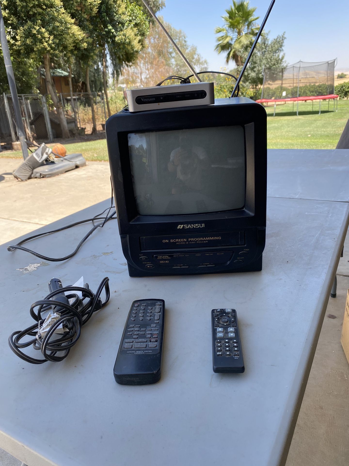 Sansui 9 Inch TV