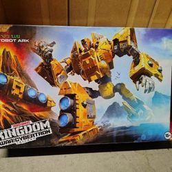 Transformers Kingdom: War for Cybertron Model: Autobot Ark